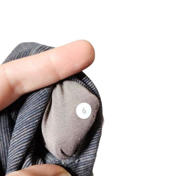 Lululemon high rise wunder under horizontal stripe 31"
Leggings - Picture 4 of 4